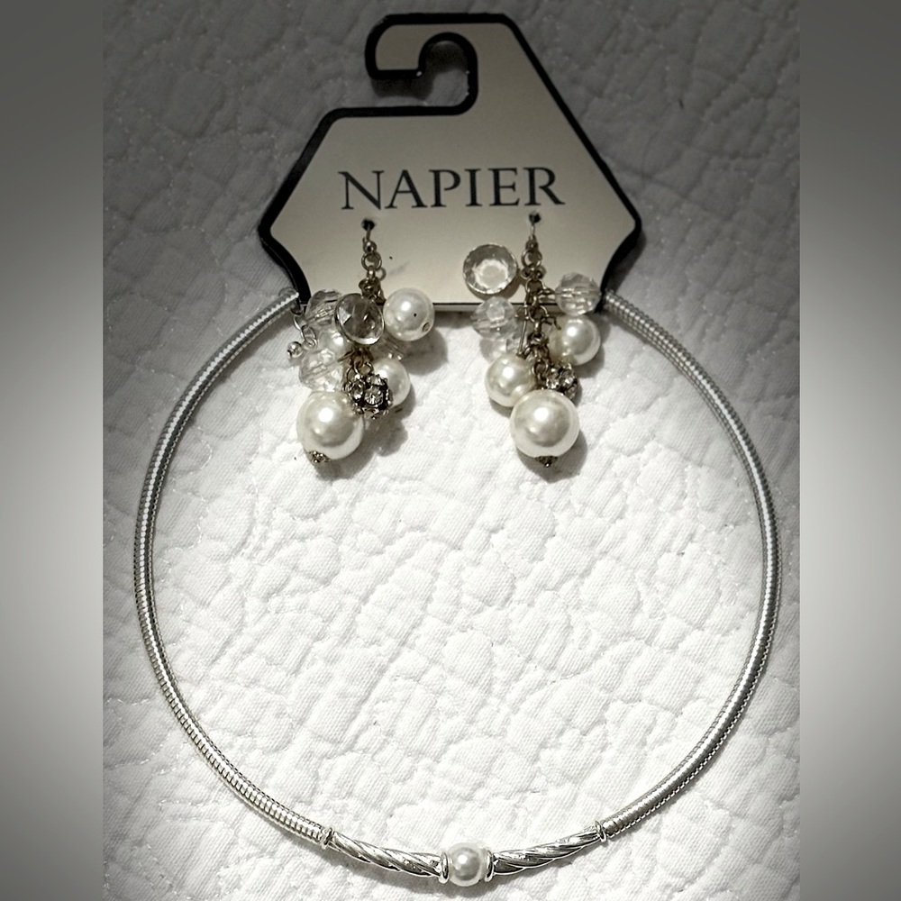 NEW VINTAGE NAPIER PIERCED EARRINGS AND NECKLACE SET